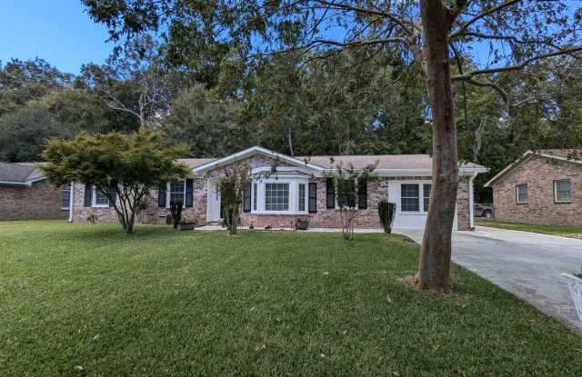 Ranch Style 3BD/ 2 Bath - Fully Fenced In! photos photos Ranch Style 3BD/ 2 Bath - Fully Fenced In! photos photos