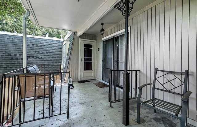 5311 Fleetwood Oaks Avenue Gallery 4