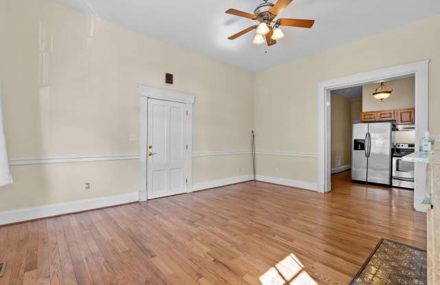 Newly Renovated 2-Bedroom Apartment in the Heart of Portsmouth. Gallery 4