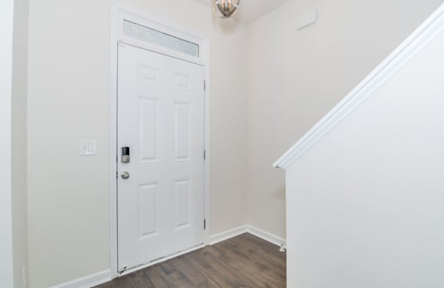 5 Bedroom 3.5 Bathroom Home Gallery 4