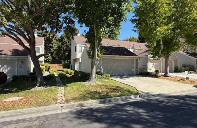 3-Bedroom Hilltop Village Home w/ Bonus Amenities photos photos