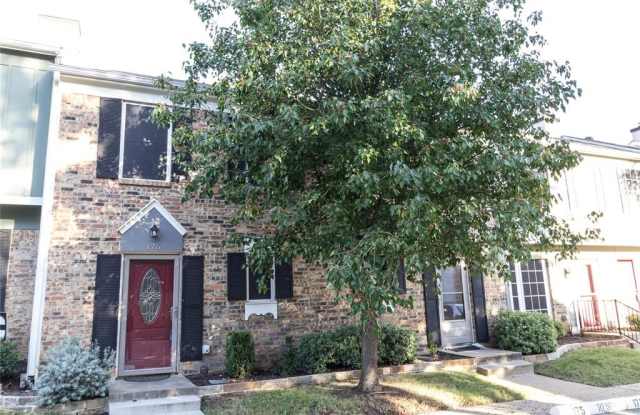 176 Merlin Way - 176 Merlin Way, Euless, TX 76039