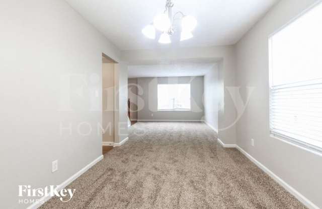 5254 Calabasas Drive Gallery 3
