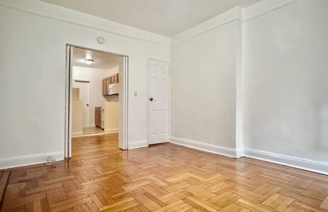 1585 First Avenue Gallery 3