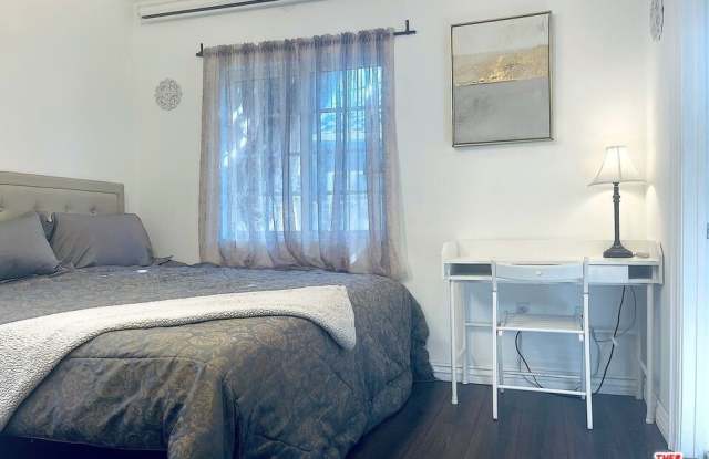 1500 Midvale Ave photos photos