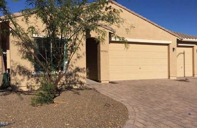 Cute 4 bedroom home in Maricopa!!!! - 45306 West Zion Road, Maricopa, AZ 85139