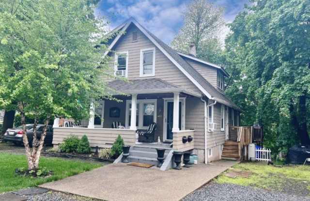 482 Louisa Ave photos photos