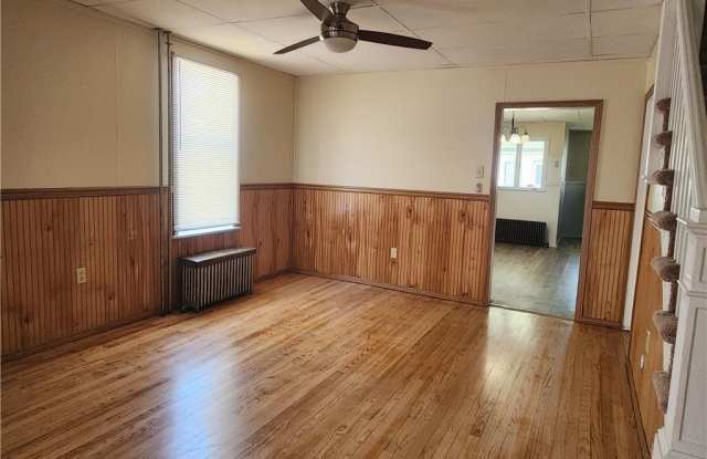 1843 Washington Avenue Gallery 4