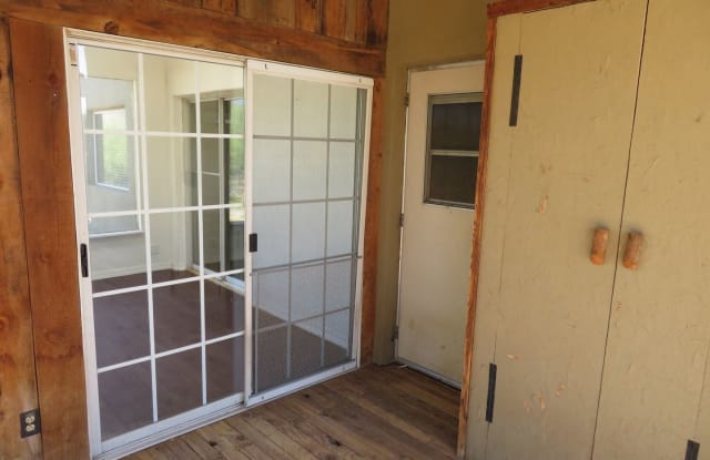 1628 E Tamar Rd - 1628 East Tamar Road, New River, AZ 85086