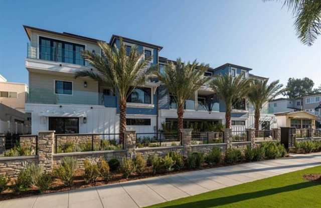 Brand New Build 3 Bedroom Condo with Rooftop Deck Gallery 1