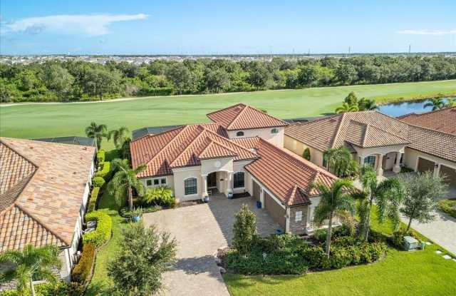 5553 MULLIGAN WAY photos photos