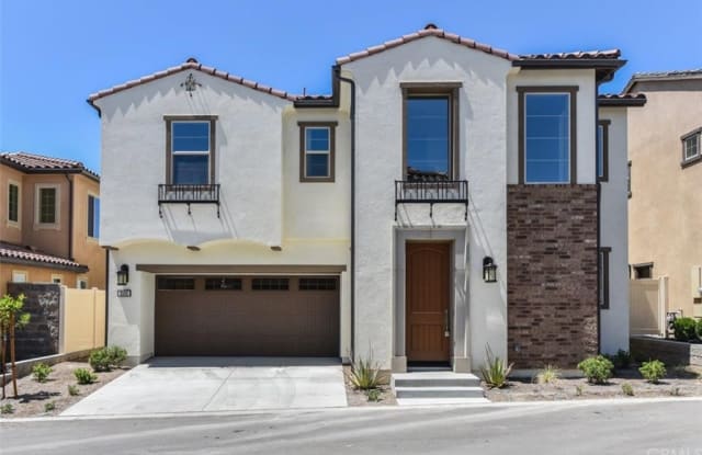 2292 arroyo oaks ct - 2292 Arroyo Oaks Ct, Lake Forest, CA 92610