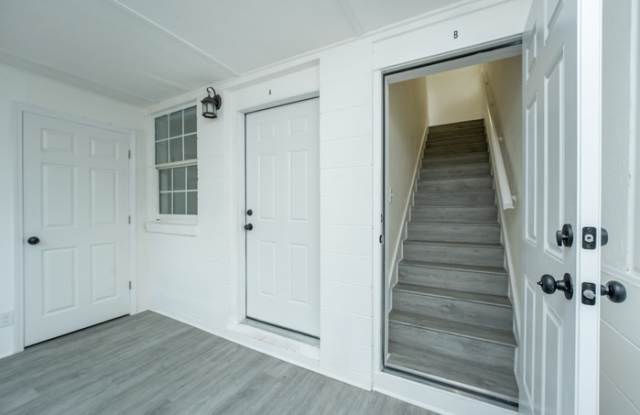 1537 West 7th Street photos photos