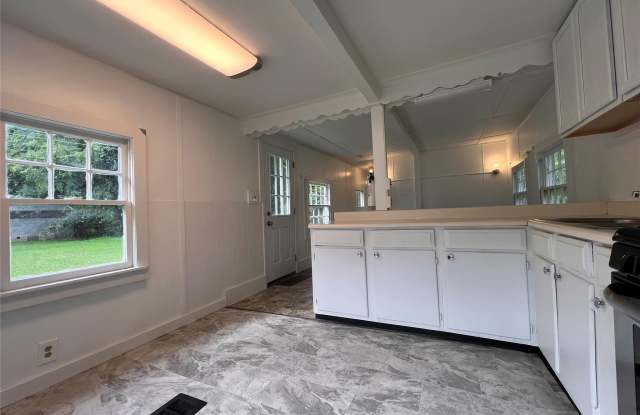 70 Minnewaska Trail Gallery 4