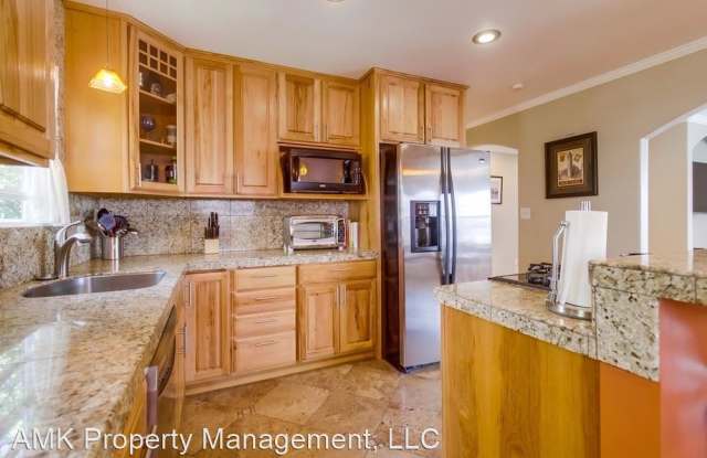 957 Agate Street - 957 Agate Street, San Diego, CA 92109