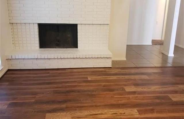 10835 Wallbrook Drive Gallery 3