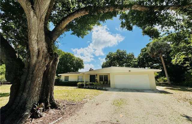 2625 52nd Avenue photos photos