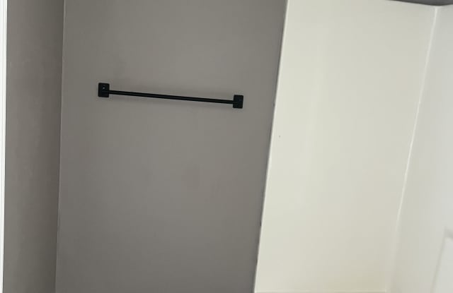 167 Essex St Gallery 4