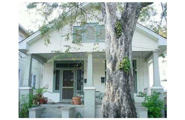 University Two Bedroom Shotgun - 8116 Freret Street, New Orleans, LA 70118