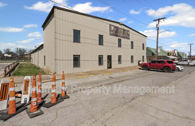 117 W Rock Island photos photos