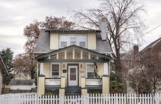 618 Van Buren St NW - 618 Van Buren Street Northwest, Washington, DC 20012