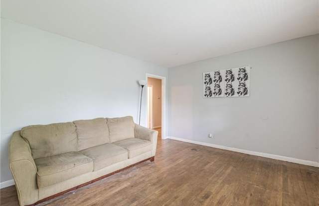 350 Brooks Avenue SW photos photos