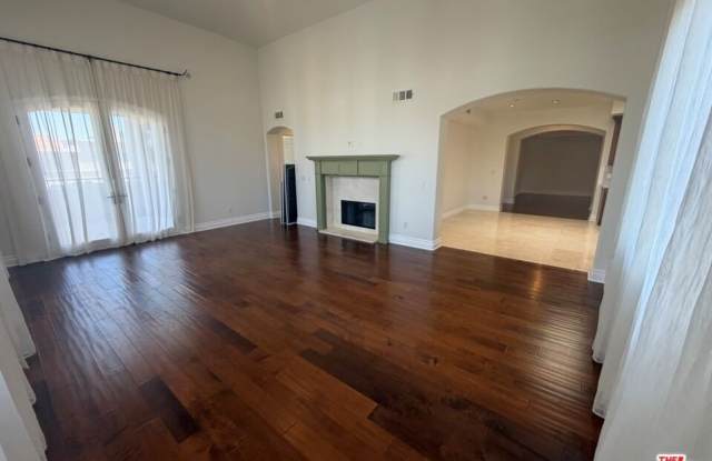12050 Guerin St photos photos