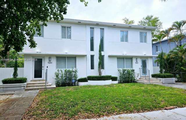 1244 SW 13th Avenue photos photos