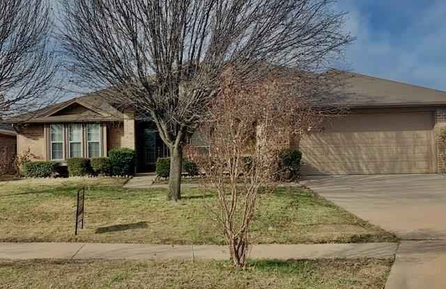 416 Fieldstone Lane - 416 Fieldtone Lane, Venus, TX 76084