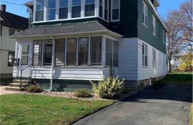 19 Woodland St 2 - 19 Woodland Street, Hartford County, CT 06062