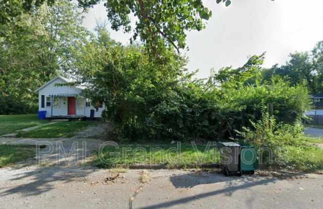 1057 West Howard Street photos photos