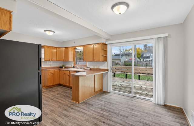 3 Bedroom Home in Shakopee photos photos