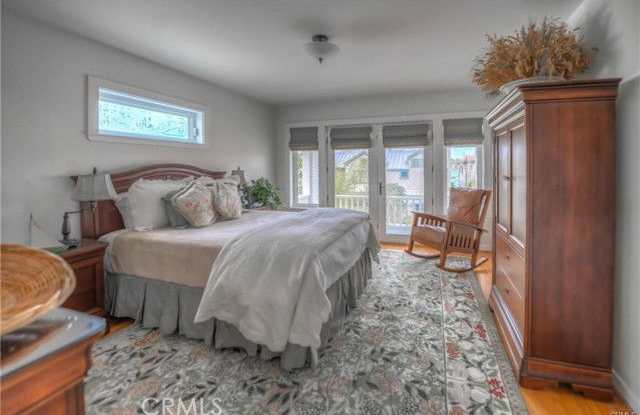 1105 East Balboa Boulevard photos photos