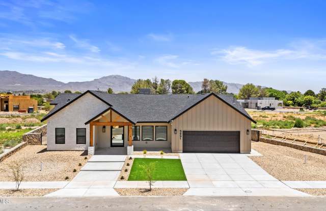 5691 RIO BONITO Circle Gallery 1