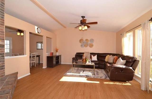 4236 Driscoll Drive Gallery 3