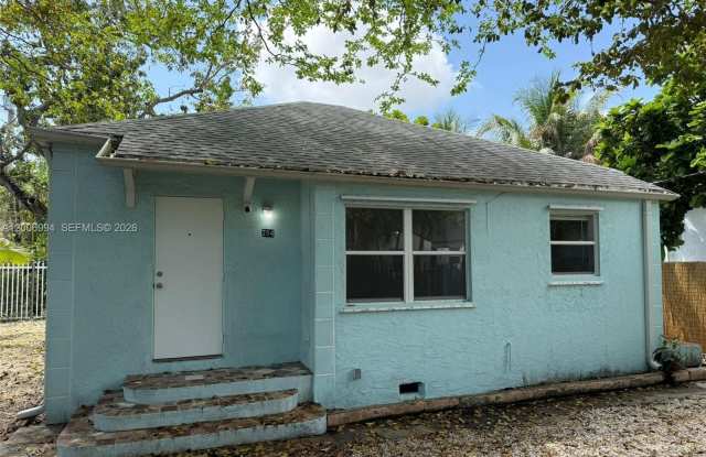 294 NE 57th St photos photos