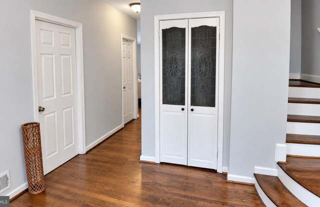 9109 FRIAR Road Gallery 2