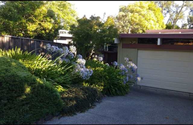 721 Las Colindas Rd - 721 Las Colindas Road, San Rafael, CA 94903