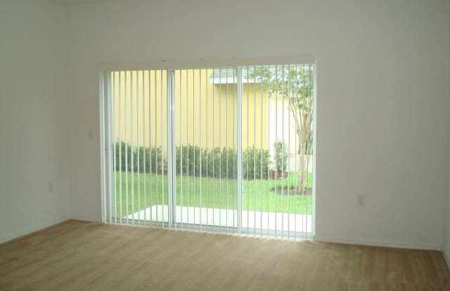 8522 Broken Willow Gallery 4