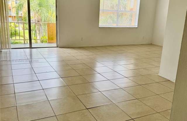 18111 NW 68th Ave photos photos