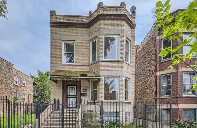 2921 W Flournoy Street - 2921 West Flournoy Street, Chicago, IL 60612