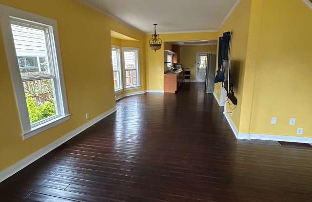 512 Avenue C photos photos