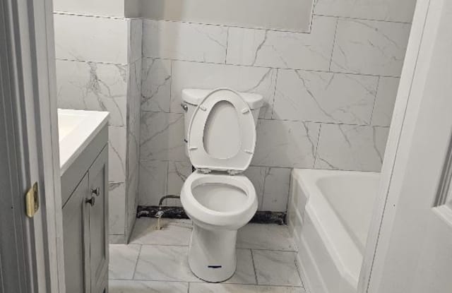 5109 arbutus ave apt 2 2 - 5109 Arbutus Avenue, Baltimore, MD 21215