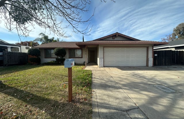 1813 Lobero Ln - 1813 Lobero Lane, Modesto, CA 95355