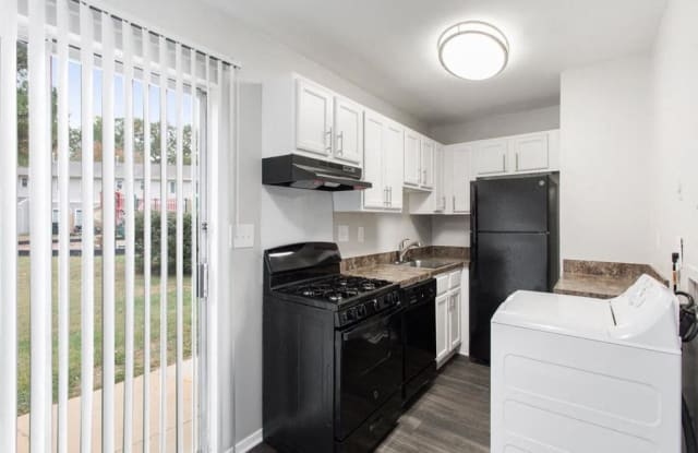 The Lawton Townhomes Gallery 3