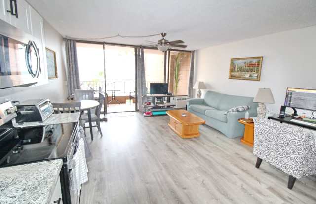Maalaea Yacht Marina - 3rd Floor right on the Ocean! - 1 bed/1bath - 1 year minimum term photos photos