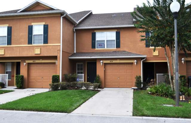 Two Primary Suites Close to UCF - 4124 Pine Circle, Seminole County, FL 32765