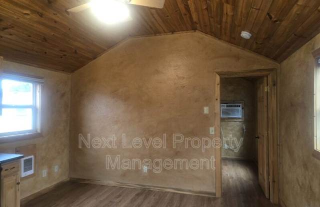 111 East Cottonwood Drive - 6 Gallery 3