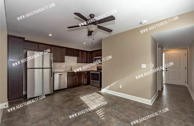Gorgeous 3 Bedroom/2 Bath Townhome in North KCMO-Coming SOON!! Gallery 4