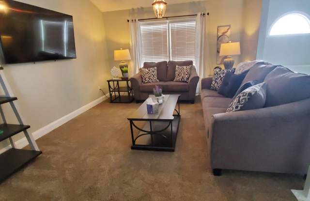 Fully Furnished Luxury Rental Gallery 4